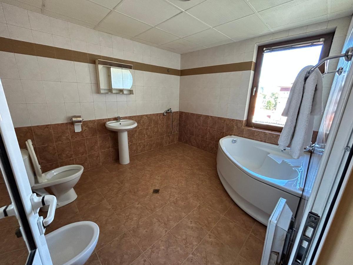 Hotel Rade 2 Vratsa Buitenkant foto